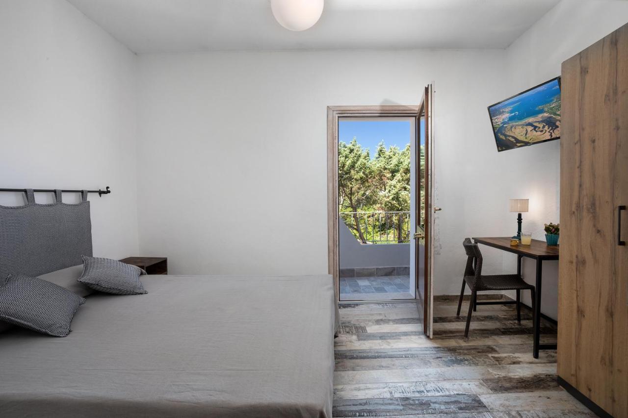 Bed and Breakfast Il Mirto Baja Sardinia Exterior foto
